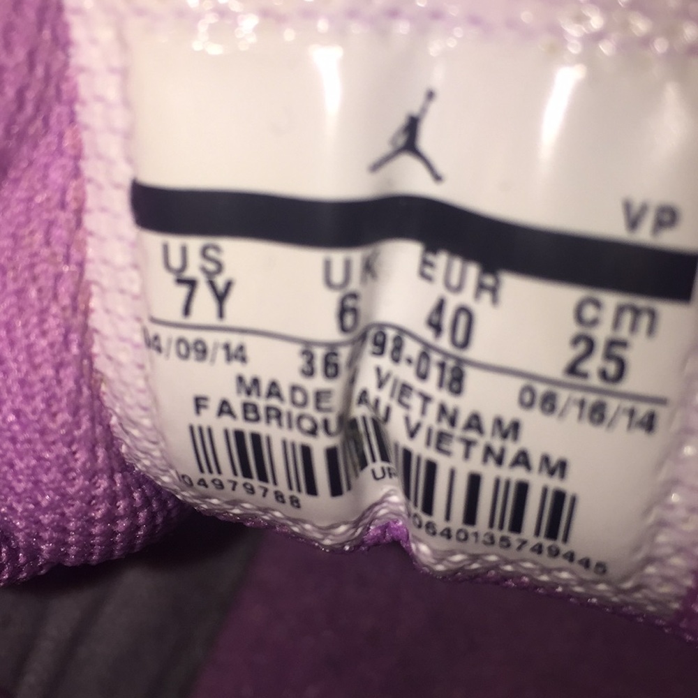 Jordan’s 🖤 - Picture 3 of 3